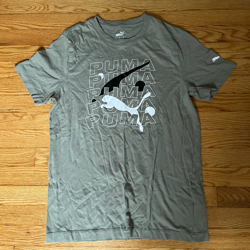 puma graffic tee